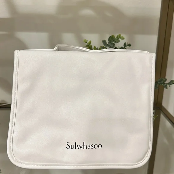 Sulwhasoo Travel Bag